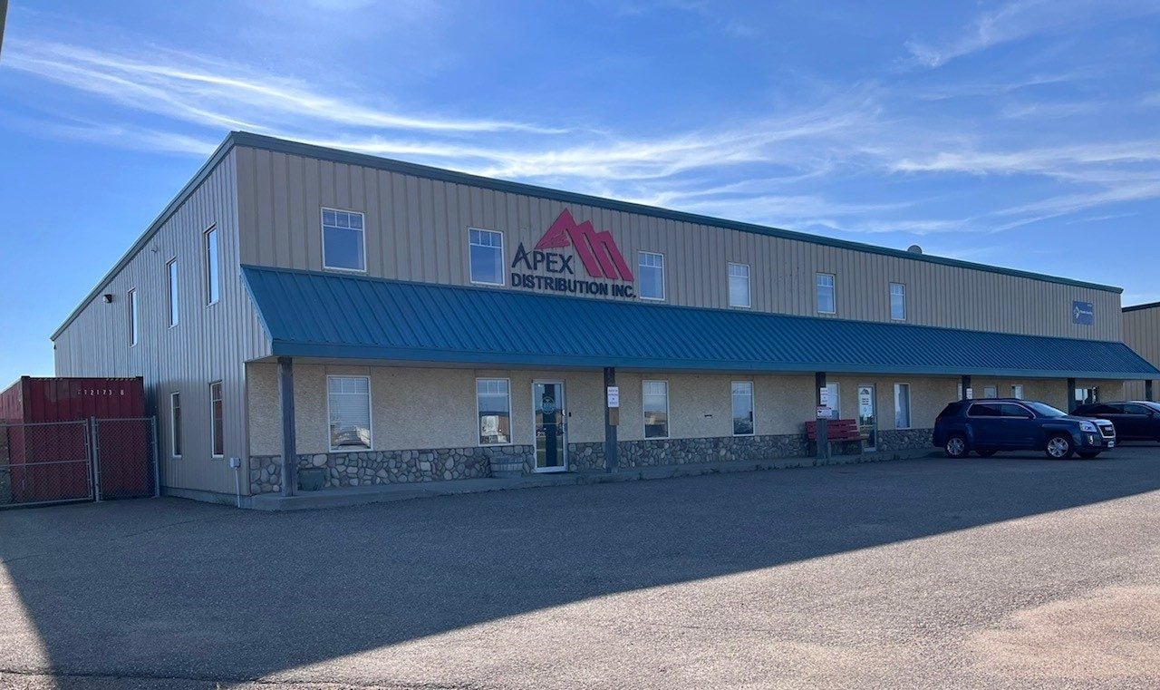 Lloyd Centre Building 7